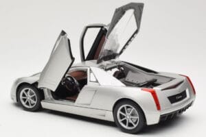 Cadillac Cien Hõbedane Hot Wheels 1:18 57296 Metall - pilt 5/8