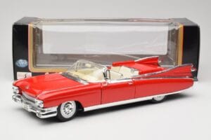 Cadillac Eldorado Biarritz Bolero Red Maisto 1:18 31813 Metall - pilt 8/8