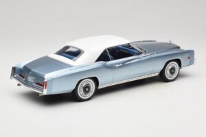 Cadillac Eldorado Kabriolett Sinine MCG 1:18 MCG18472 Metall - pilt 3/7