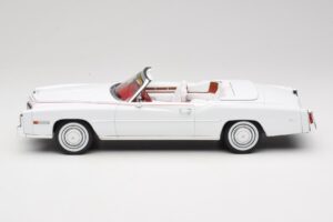 Cadillac Eldorado Kabriolett Valge MCG 1:18 MCG18474 Metall - pilt 3/7