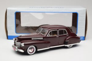 Cadillac Fleetwood 60 Special Sedan Punane MCG 1:18 MCG18071 Metall - pilt 6/6