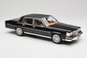 Cadillac Fleetwood Brougham Must MCG 1:18 MCG18250 Metall - pilt 4/6