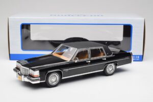 Cadillac Fleetwood Brougham Must MCG 1:18 MCG18250 Metall - pilt 6/6