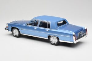 Cadillac Fleetwood Brougham Sinine Metallik MCG 1:18 MCG18252 Metall - pilt 5/6