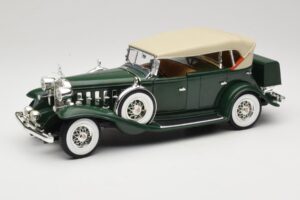 Cadillac Sport Phaeton Roheline Anson 1:18 30383 Metall - pilt 3/9