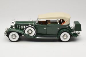 Cadillac Sport Phaeton Roheline Anson 1:18 30383 Metall - pilt 5/9