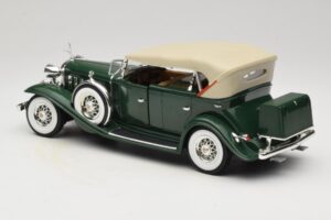 Cadillac Sport Phaeton Roheline Anson 1:18 30383 Metall - pilt 8/9