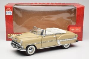 Chevrolet Bel Air Kabriolett Kreemjas Sun Star 1:18 1623 Metall - pilt 8/8