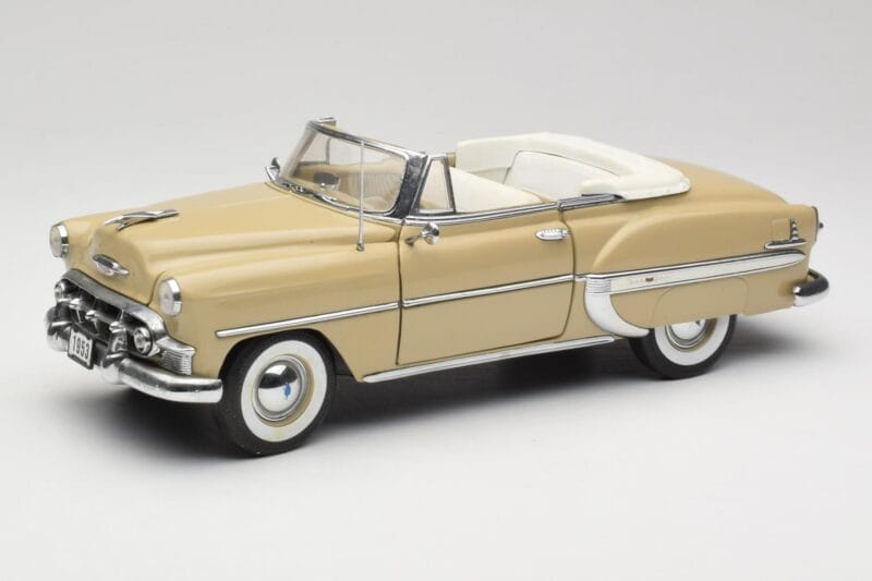 Chevrolet Bel Air Kabriolett Kreemjas Sun Star 1:18 1623 Metall