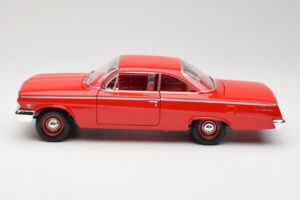 Chevrolet Bel Air Punane Maisto 1:18 31641 Metall - pilt 4/8