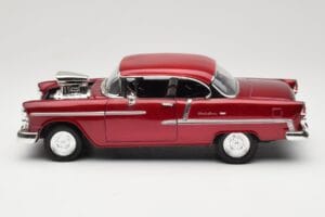 Chevrolet Bel Air Punane Motormax 1:18 73100TC-M1 Metall - pilt 4/8