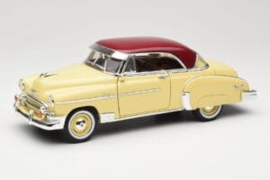Chevrolet Bel Air Kollane & Punane Motormax 1:18 73111 Metall