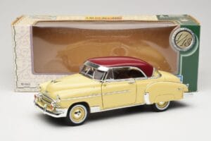 Chevrolet Bel Air Kollane & Punane Motormax 1:18 73111 Metall - pilt 8/8