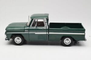 Chevrolet C-10 Roheline Sun Star 1:18 1360 Metall - pilt 4/8