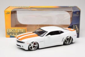 Chevrolet Camaro Concept Tuned Valge Jada 1:18 63014 Metall - pilt 8/8