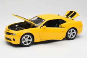 Chevrolet Camaro SS RS Kollane Maisto 1:18 31173 Metall - pilt 2/8