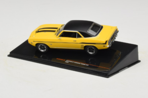 Chevrolet Camaro Yenko SYC Kollane IXO 1:43 CLC591N Metall - pilt 3/4