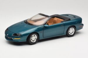 Chevrolet Camaro Z28 Kabriolett Roheline American Muscle 1:18 7231D0 Metall
