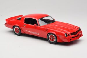 Chevrolet Camaro Z28 Yenko Turbo Z Punane GreenLight 1:18 12999 Metall - pilt 6/8