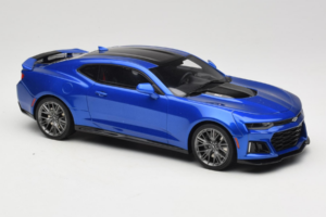 Chevrolet Camaro ZL1 Gen 6 Sinine GT Spirit 1:18 GT177 Vaik - pilt 4/6