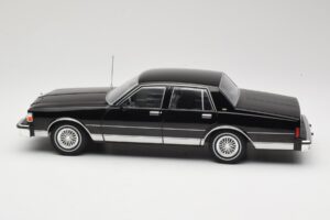 Chevrolet Caprice Must MCG 1:18 MCG18113 Metall - pilt 3/6