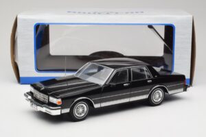 Chevrolet Caprice Must MCG 1:18 MCG18113 Metall - pilt 6/6