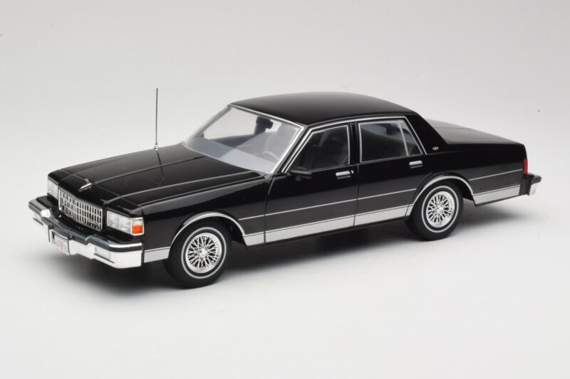 Chevrolet Caprice Must MCG 1:18 MCG18113 Metall
