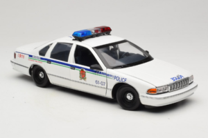 Chevrolet Caprice Kanada Politsei UT Models 1:18 21023 Metall - pilt 6/8