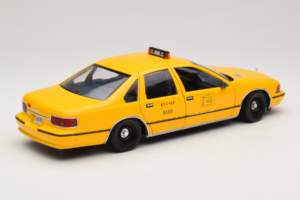 Chevrolet Caprice NYC Takso UT Models 1:18 180142095 Metall - pilt 3/8