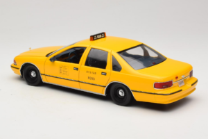 Chevrolet Caprice NYC Takso UT Models 1:18 180142095 Metall - pilt 7/8