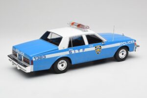 Chevrolet Caprice NYPD Politseimasin MCG 1:18 MCG18360 Metall - pilt 2/6