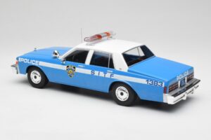 Chevrolet Caprice NYPD Politseimasin MCG 1:18 MCG18360 Metall - pilt 5/6