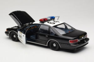 Chevrolet Caprice California Politsei UT Models 1:18 180142098 Metall - pilt 5/8