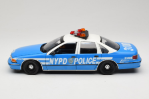 Chevrolet Caprice New York Politsei UT Models 1:18 180142097 Metall - pilt 4/8