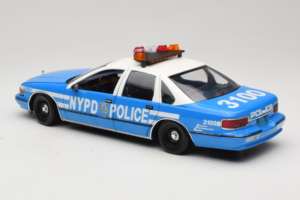 Chevrolet Caprice New York Politsei UT Models 1:18 180142097 Metall - pilt 5/8