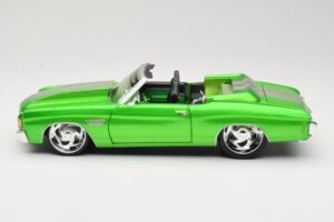 Chevrolet Chevelle SS Kabriolett Roheline Maisto 1:18 31099 Metall - pilt 4/8