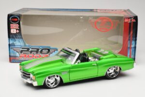 Chevrolet Chevelle SS Kabriolett Roheline Maisto 1:18 31099 Metall - pilt 8/8