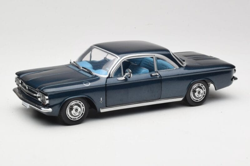 Chevrolet Corvair Tumesinine Sun Star 1:18 1482 Metall