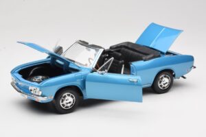 Chevrolet Corvair Monza Kabriolett Sinine Road Signature 1:18 92498 Metall - pilt 2/8