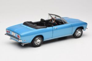Chevrolet Corvair Monza Kabriolett Sinine Road Signature 1:18 92498 Metall - pilt 3/8