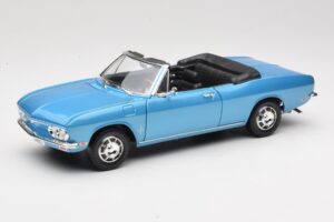 Chevrolet Corvair Monza Kabriolett Sinine Road Signature 1:18 92498 Metall