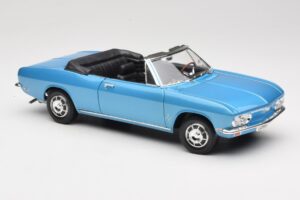 Chevrolet Corvair Monza Kabriolett Sinine Road Signature 1:18 92498 Metall - pilt 6/8