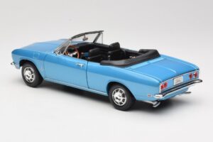 Chevrolet Corvair Monza Kabriolett Sinine Road Signature 1:18 92498 Metall - pilt 7/8