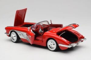 Chevrolet Corvette C1 Punane Motormax 1:18 73100TC Metall - pilt 5/8