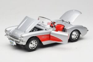 Chevrolet Corvette C1 Hõbedane Bburago 1:18 3034 Metall - pilt 2/8