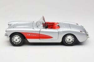 Chevrolet Corvette C1 Hõbedane Bburago 1:18 3034 Metall - pilt 4/8