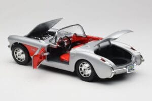 Chevrolet Corvette C1 Hõbedane Bburago 1:18 3034 Metall - pilt 5/8