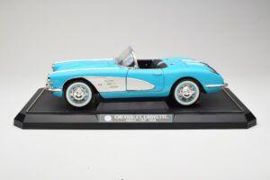 Chevrolet Corvette C1 Hard Top Sinine Solido 1:12 1202-M1 Metall - pilt 4/8
