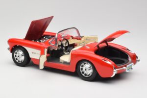 Chevrolet Corvette C1 Roadster Punane Bburago 1:18 3024 Metall - pilt 5/8