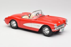 Chevrolet Corvette C1 Roadster Punane Bburago 1:18 3024 Metall - pilt 6/8